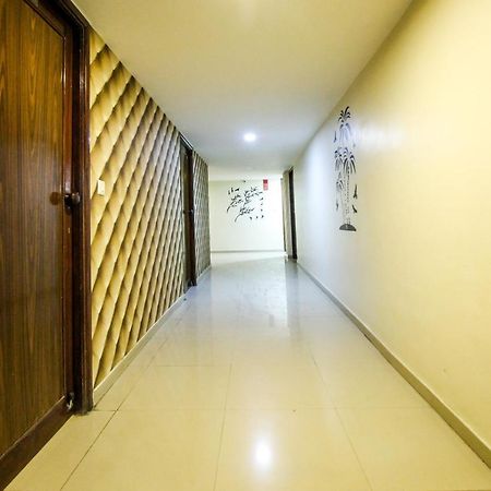 Hotel Seven Ahmedabad Buitenkant foto