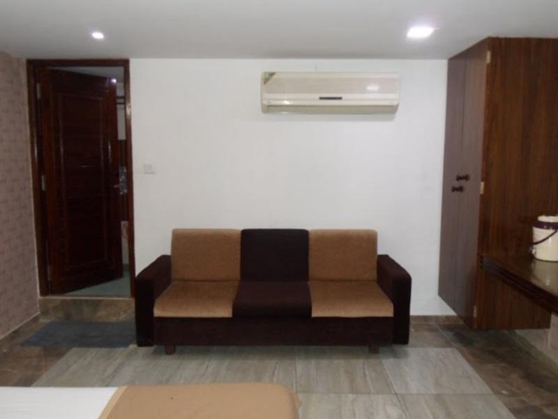 Hotel Seven Ahmedabad Buitenkant foto